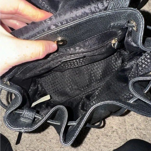 Kate Spade New York Sinch Pebbled Leather Medium Flap Backpack Black One Size - Picture 3 of 3